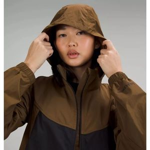 lululemon Evergreen Cropped Jacket